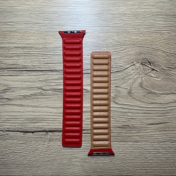 NEW[BAND] Red Leather Magnetic For Apple Watch - Picture 2 of 3